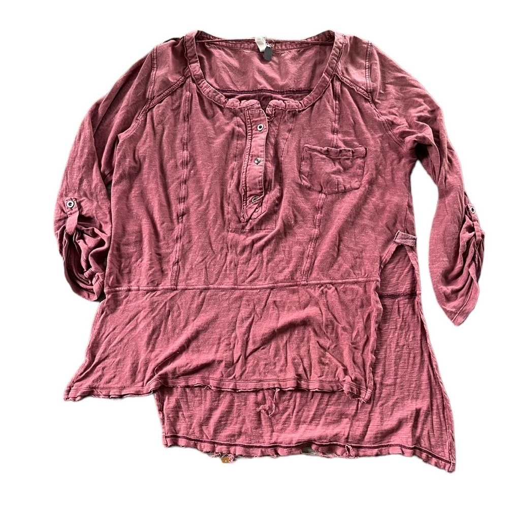 Free People Stargazer Henley Faded Red Boho 3/4 Sleeve Roll Tab Size XS - Picture 1 of 8